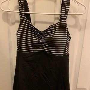 lululemon tank top sz 4